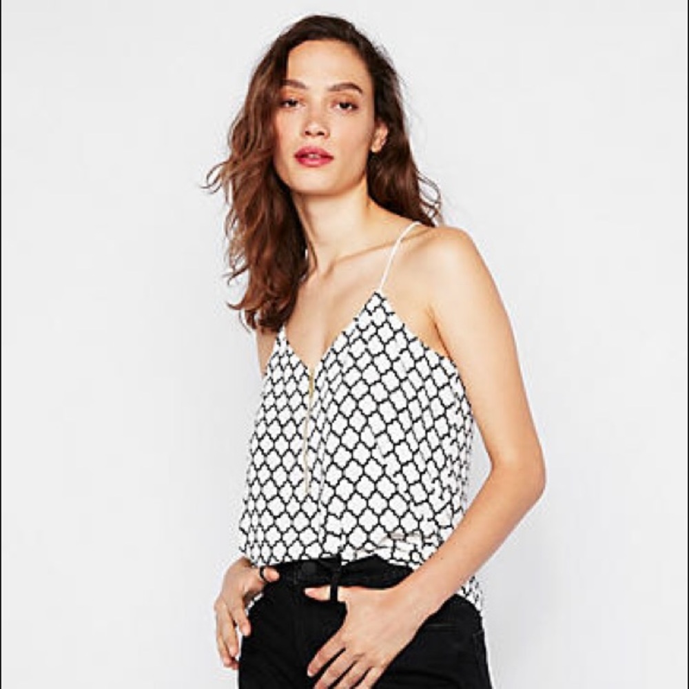 NWT Express Quatrefoil Zip Front Barcelona Cami